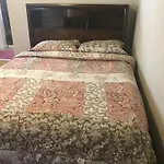 La Room Rental