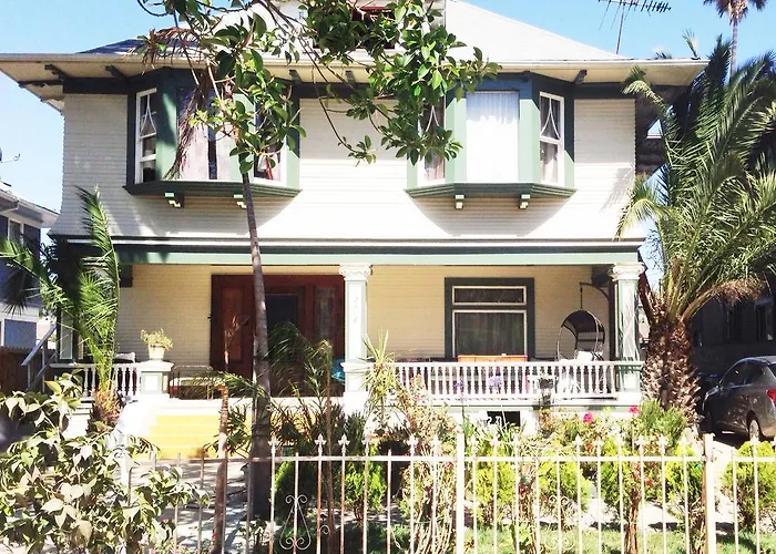 La Room Rental